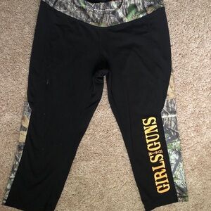 Girls with guns leggings y2k Camo women’s large